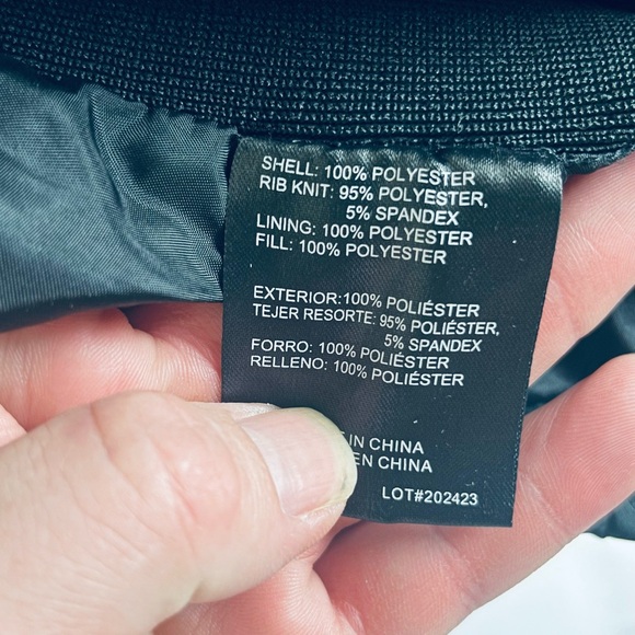 Weatherproof Quilted Jacket – Stay Warm in Style - Picture 8 of 10